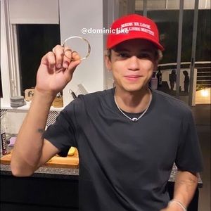 Meet your Posher, Pedro